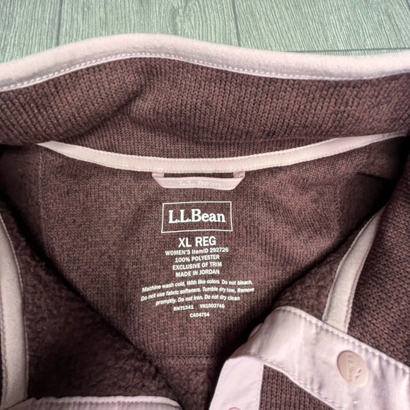 LL Bean Sweater Womens XL
Purple Fleece Pullover Snap
Hiking Casual Outdoor - Picture 6 of 8